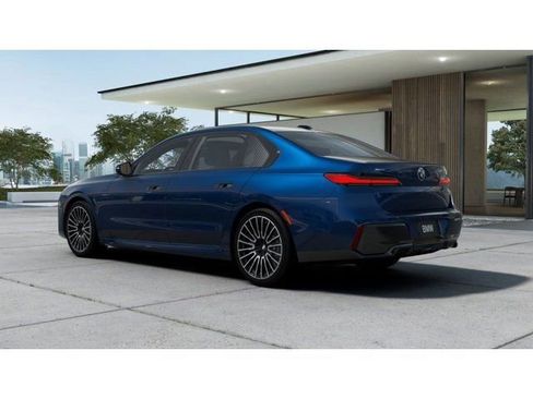 New 2026 BMW 760i xDrive w/ Executive Package AWD/4WD image 2