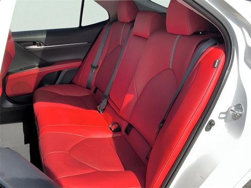 Used 2022 Toyota Camry XSE image 22