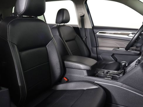 Used 2022 Volkswagen Atlas SE image 30