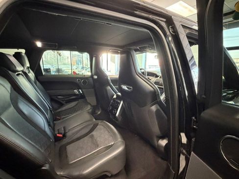 Used 2019 Land Rover Range Rover Sport SVR image 38