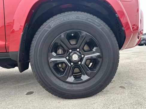 Used 2019 Toyota 4Runner SR5 image 12