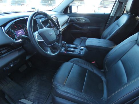 Used 2021 Chevrolet Traverse RS AWD/4WD image 12