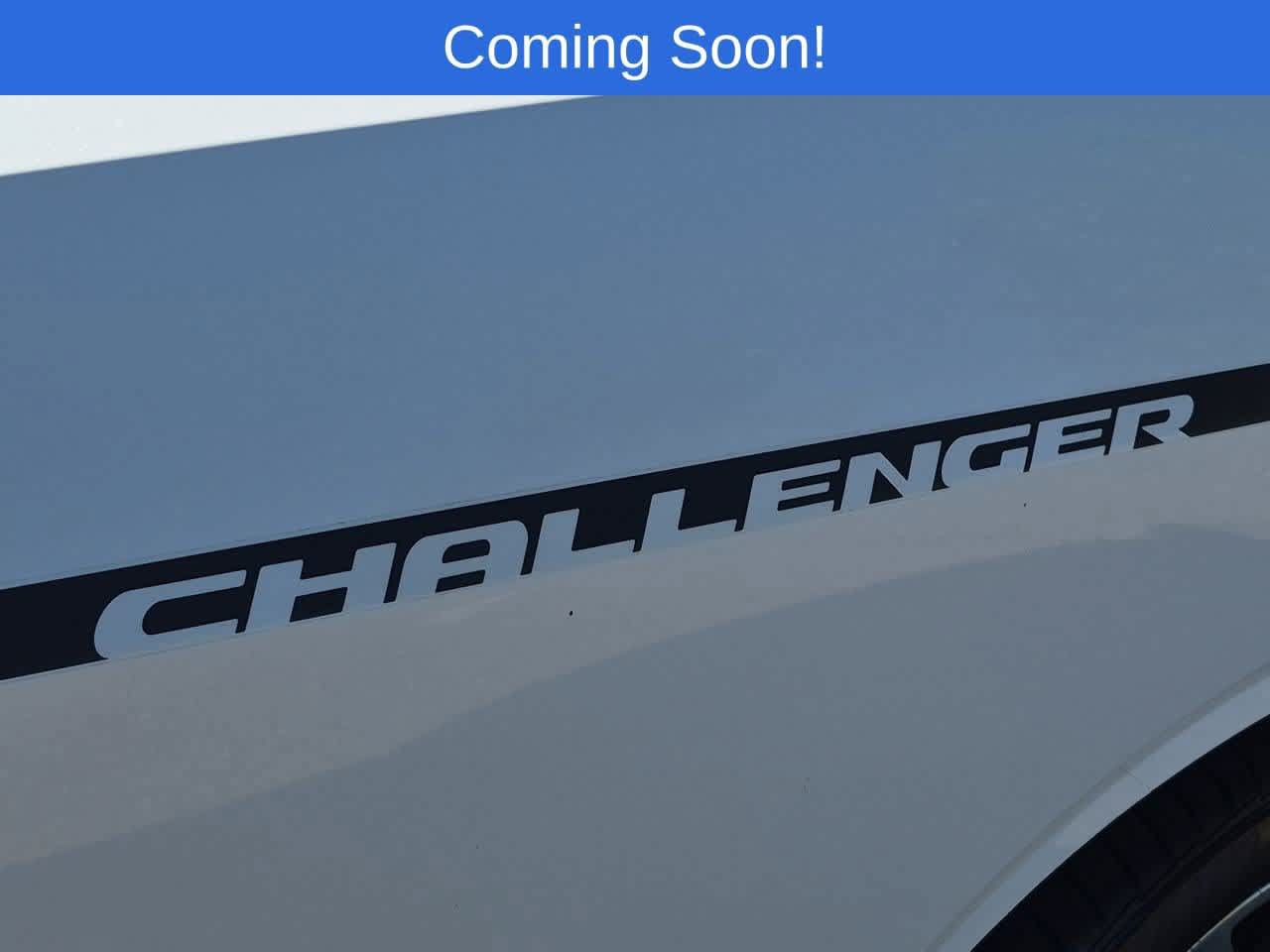 Used 2015 Dodge Challenger SXT Plus w/ Driver Convenience Group RWD image 12