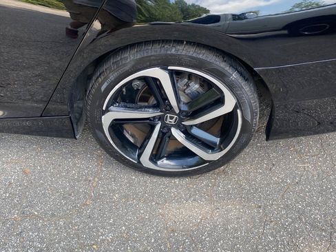Used 2020 Honda Accord Sport image 9