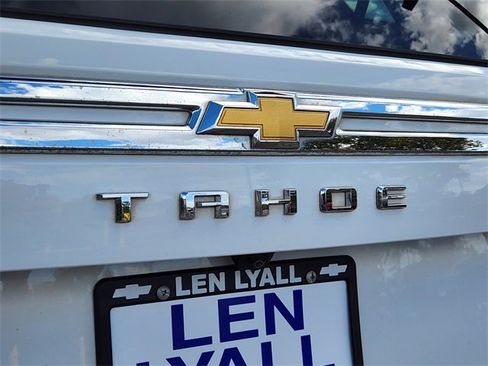 Used 2022 Chevrolet Tahoe LT w/ Luxury Package image 15