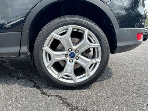 Used 2019 Ford Escape Titanium AWD/4WD image 27