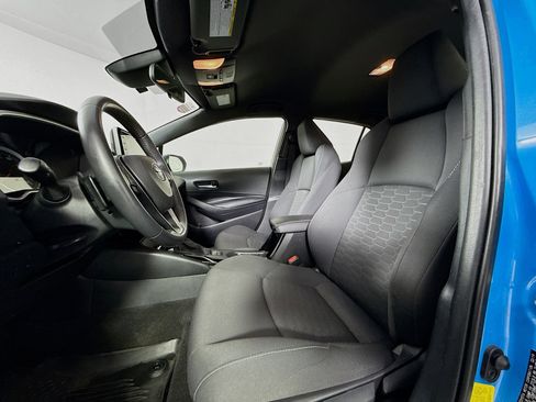 Used 2019 Toyota Corolla SE w/ SE Option Package FWD image 11