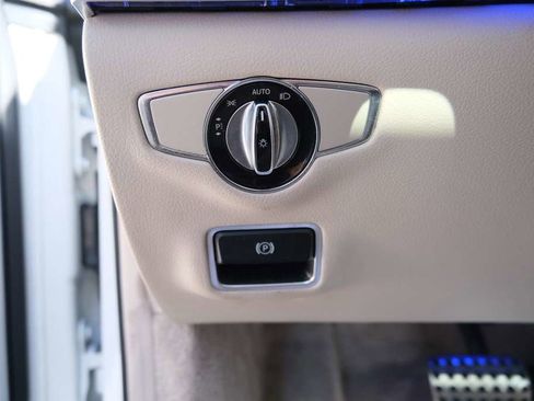 Used 2015 Mercedes-Benz S 550 Sedan image 44