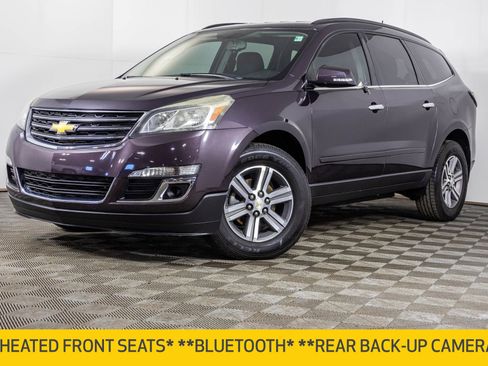 Used 2016 Chevrolet Traverse LT w/ Traveler's Package image 2