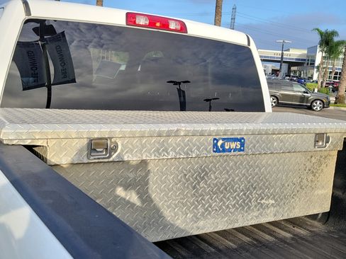 Used 2022 RAM 2500 Tradesman w/ Chrome Appearance Group AWD/4WD image 25