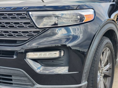 Used 2021 Ford Explorer XLT w/ Equipment Group 202A RWD image 10