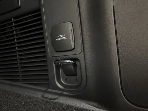 New 2026 Ford Expedition Active image 38