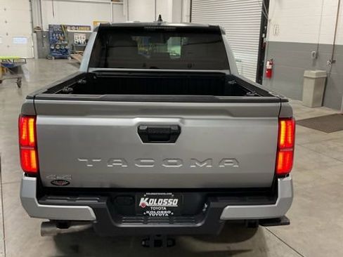 New 2026 Toyota Tacoma SR5 AWD/4WD image 5