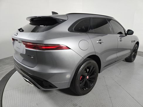 Used 2023 Jaguar F-PACE R-Dynamic S image 2