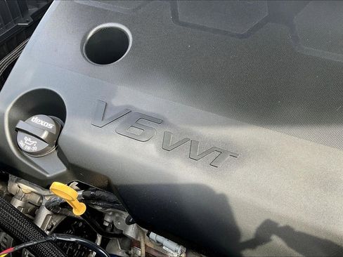 Used 2019 Chevrolet Traverse RS FWD image 33