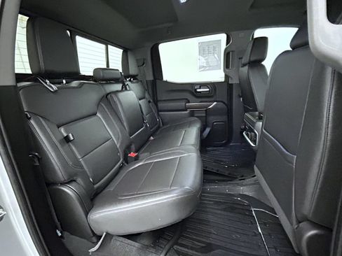 Used 2021 GMC Sierra 1500 SLT w/ SLT Premium Plus Package AWD/4WD image 18