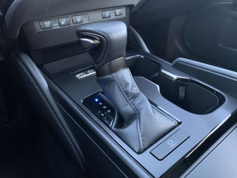 Used 2025 Lexus ES 350 w/ Premium Package image 26