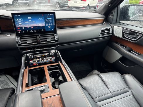 Certified 2023 Lincoln Navigator L Black Label AWD/4WD image 31