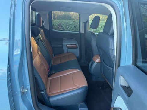 Used 2023 Ford Maverick Lariat image 27