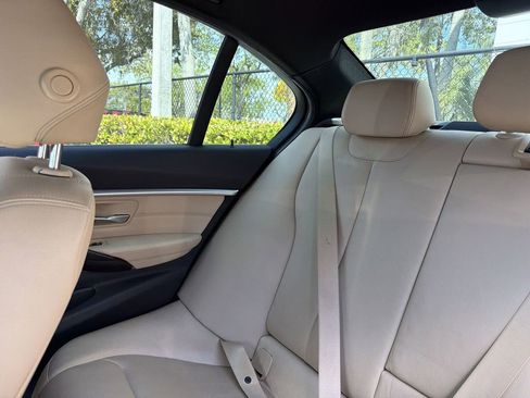Used 2018 BMW 340i Sedan RWD image 11