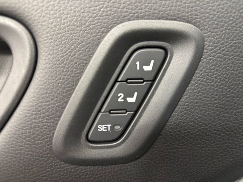 Certified 2025 Honda Pilot EX-L image 27