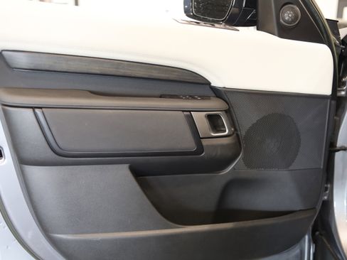 Used 2023 Land Rover Discovery S R-Dynamic AWD/4WD image 14