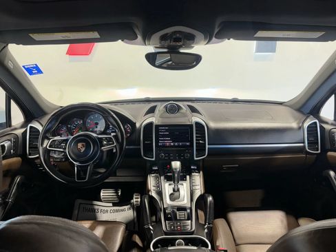 Used 2017 Porsche Cayenne S AWD/4WD image 11