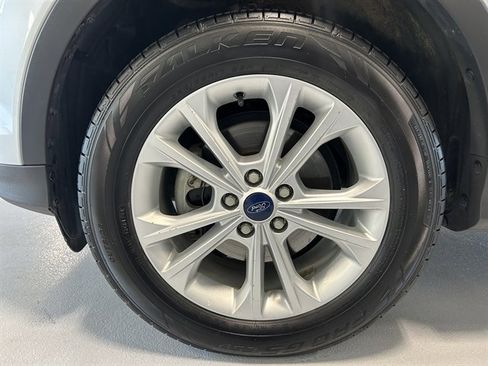 Used 2018 Ford Escape SE image 37