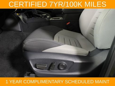 Used 2024 Toyota Tacoma TRD Sport w/ TRD Sport Upgrade Package AWD/4WD image 18
