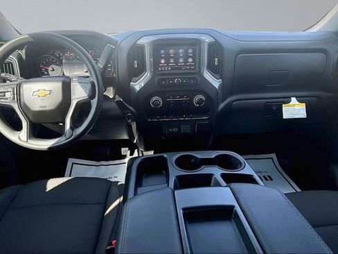 Used 2024 Chevrolet Silverado 1500 Custom w/ Turbomax Blackout Package RWD image 9