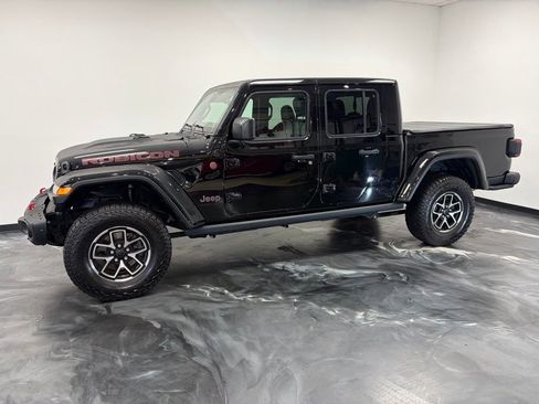 Used 2024 Jeep Gladiator Rubicon image 20