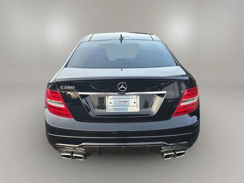 Used 2013 Mercedes-Benz C 250 Coupe image 4