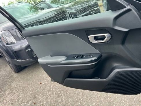 Certified 2025 Kia K4 FWD image 19
