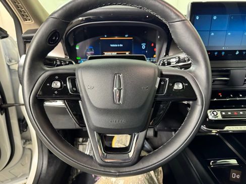 New 2025 Lincoln Corsair Grand Touring w/ Equipment Group 302A AWD/4WD image 27