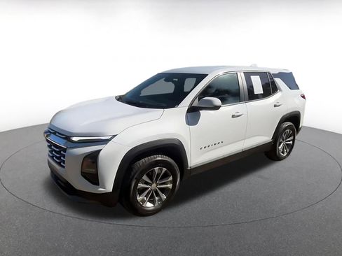 Used 2025 Chevrolet Equinox LT image 8