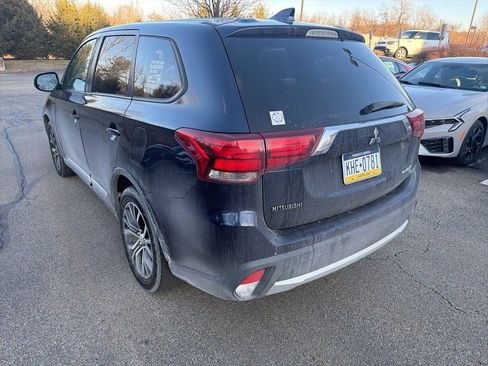 Used 2018 Mitsubishi Outlander SE image 5