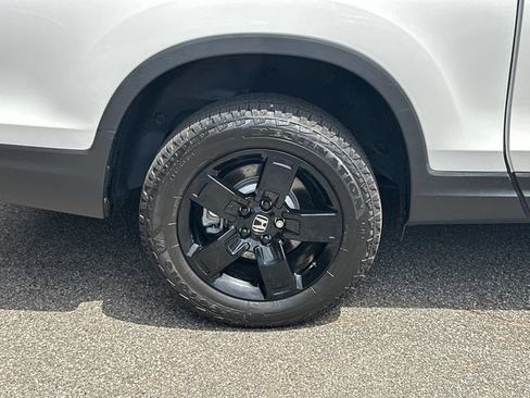 Used 2025 Honda Ridgeline Black Edition image 19