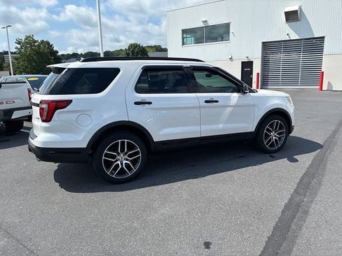 Used 2018 Ford Explorer Sport AWD/4WD image 7
