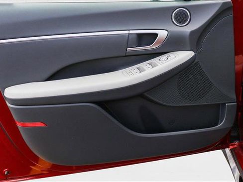 New 2025 Hyundai Sonata SEL image 12