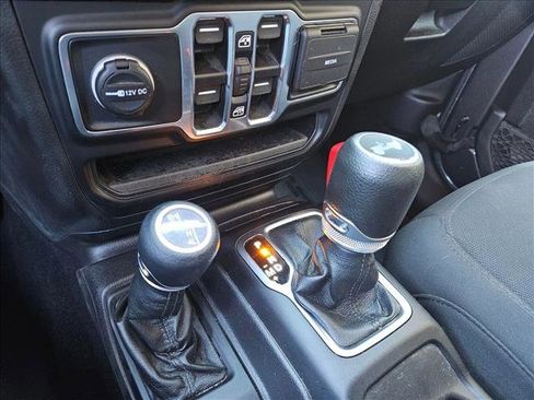 Used 2022 Jeep Wrangler Unlimited Sport image 11