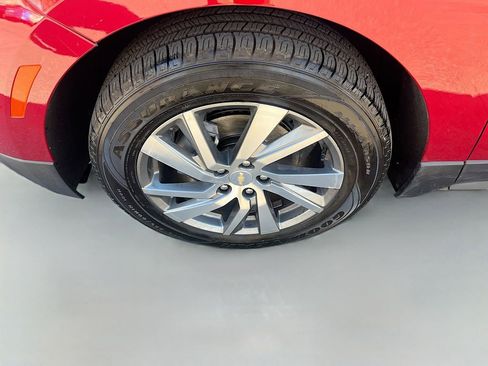 Used 2023 Chevrolet Equinox LT FWD image 30