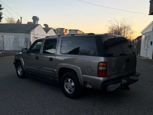 Used 2003 Chevrolet Suburban LS AWD/4WD image 5