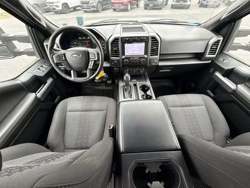 Used 2018 Ford F150 XLT w/ Equipment Group 302A Luxury AWD/4WD image 19