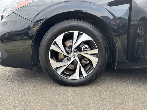 Used 2025 Subaru Legacy Premium AWD/4WD image 28