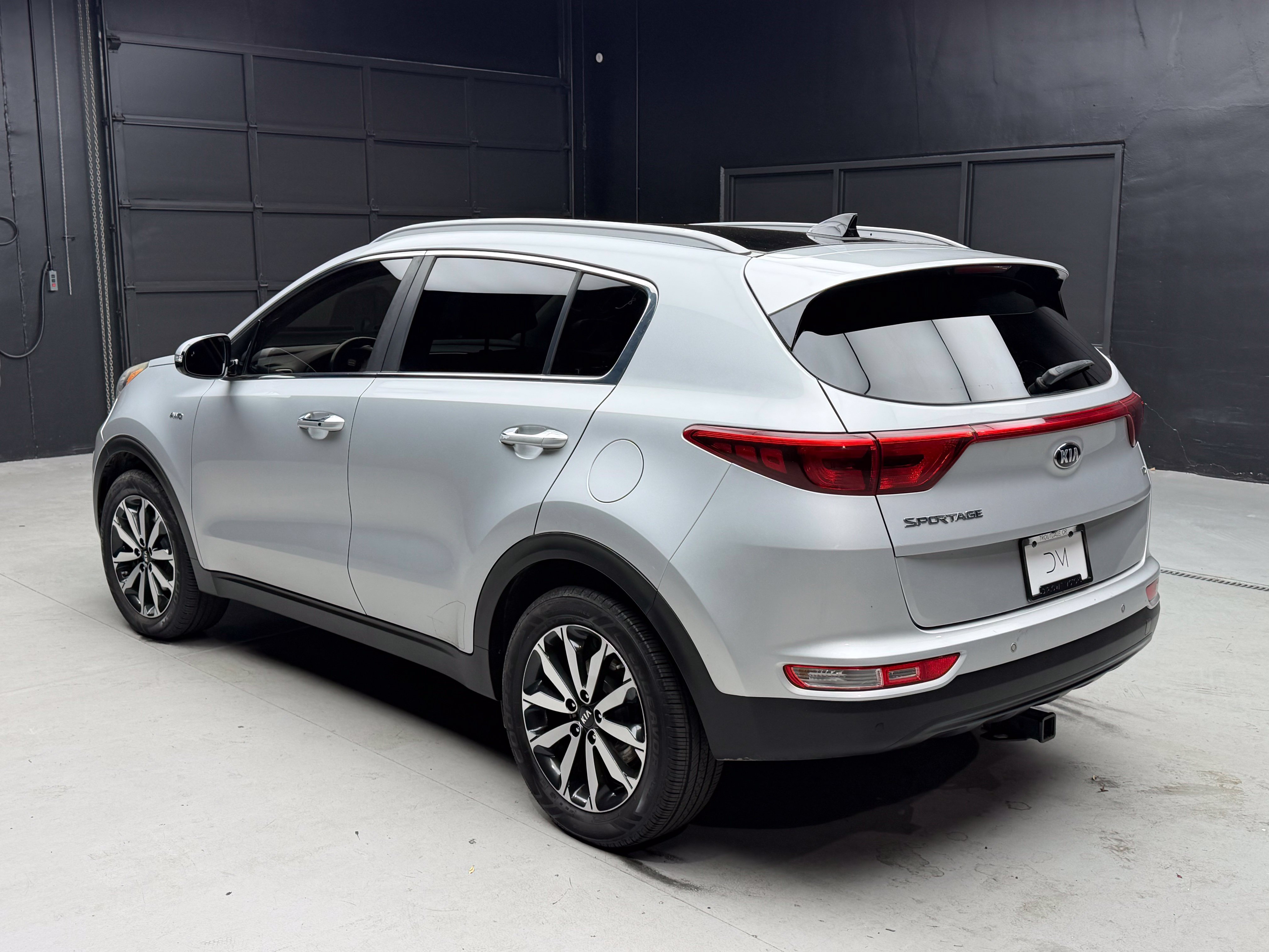 Used 2017 Kia Sportage EX w/ EX Technology Package AWD/4WD image 5