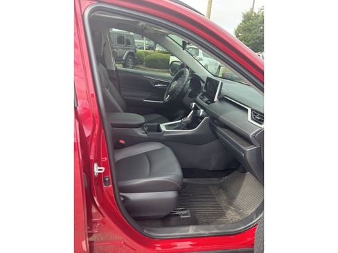 Used 2025 Toyota RAV4 XLE Premium w/ Weather Package FWD image 19