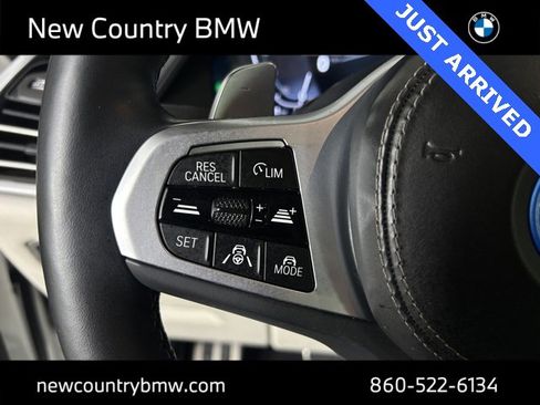 Used 2022 BMW X5 xDrive45e w/ M Sport Package image 17
