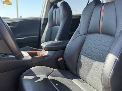 Used 2022 Toyota RAV4 Adventure AWD/4WD image 11