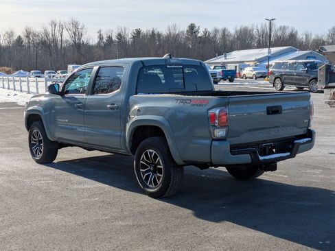 Used 2022 Toyota Tacoma 4x4 Double Cab image 5