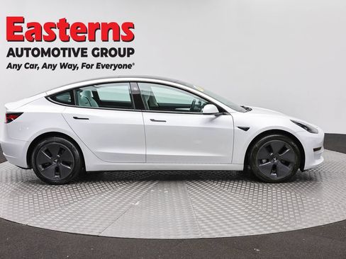 Used 2023 Tesla Model 3 Standard Range RWD image 4
